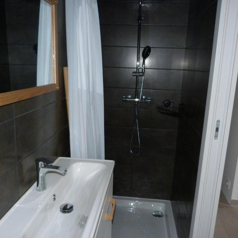 Villa l'art de fer - Two-Bedroom House - 39