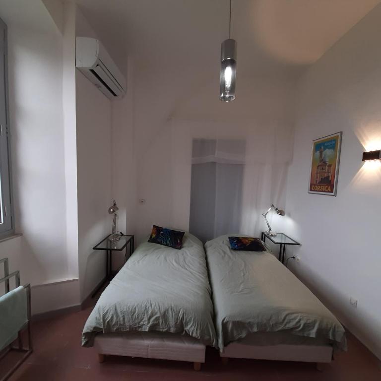 F3 FENETRE SUR JARDIN VUE MER ET MONTAGNE pour 4 VOYAGEURS - Villa 1 Chambre - 8