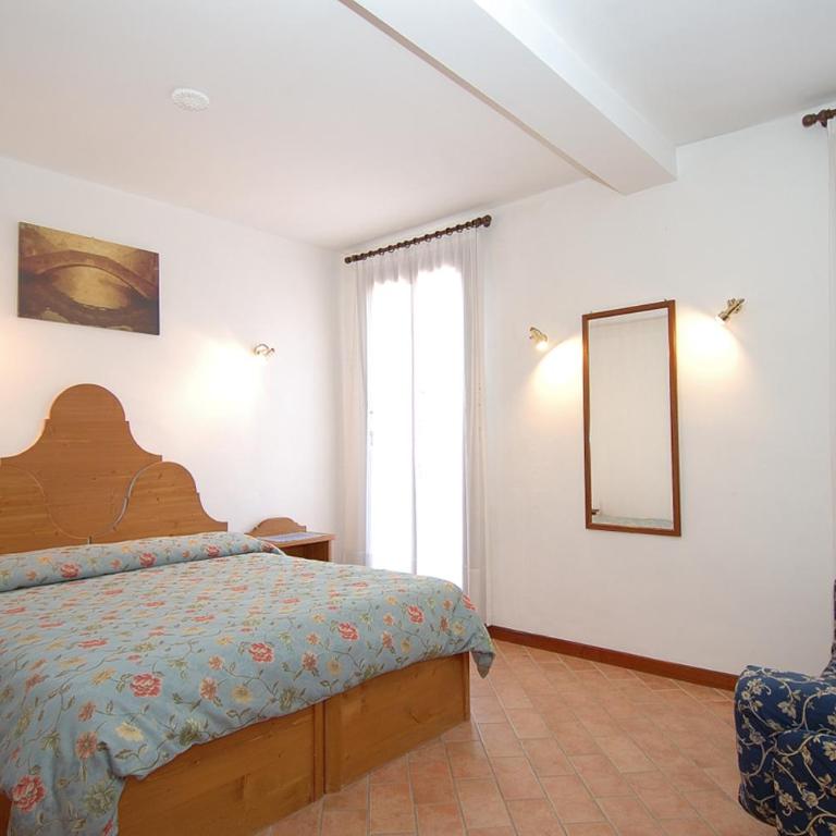 Alloggi B&b Allegri - Camera Tripla - 3