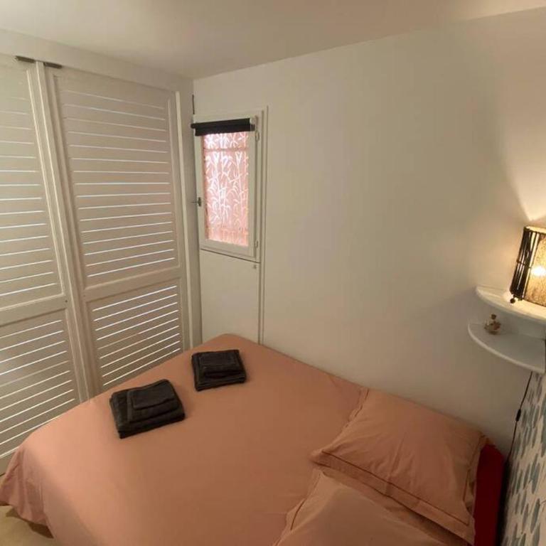 St-Raphaël - joli T1 au port de Santa-Lucia - climatisé - Apartment mit 1 Schlafzimmer - 5