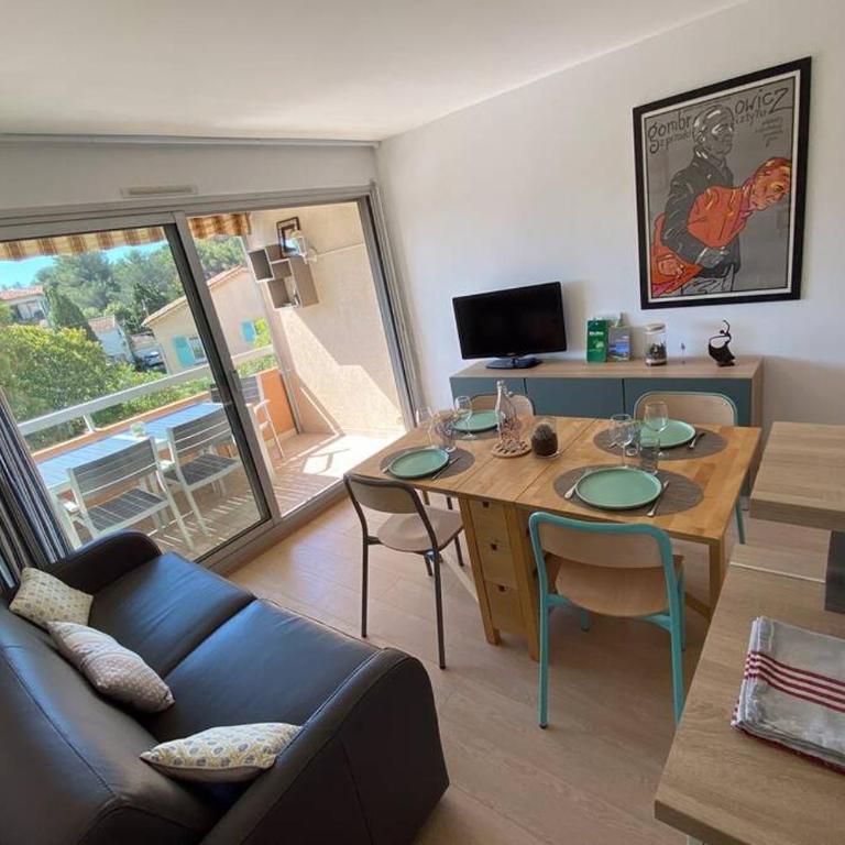 St-Raphaël - joli T1 au port de Santa-Lucia - climatisé - Apartment mit 1 Schlafzimmer - 8
