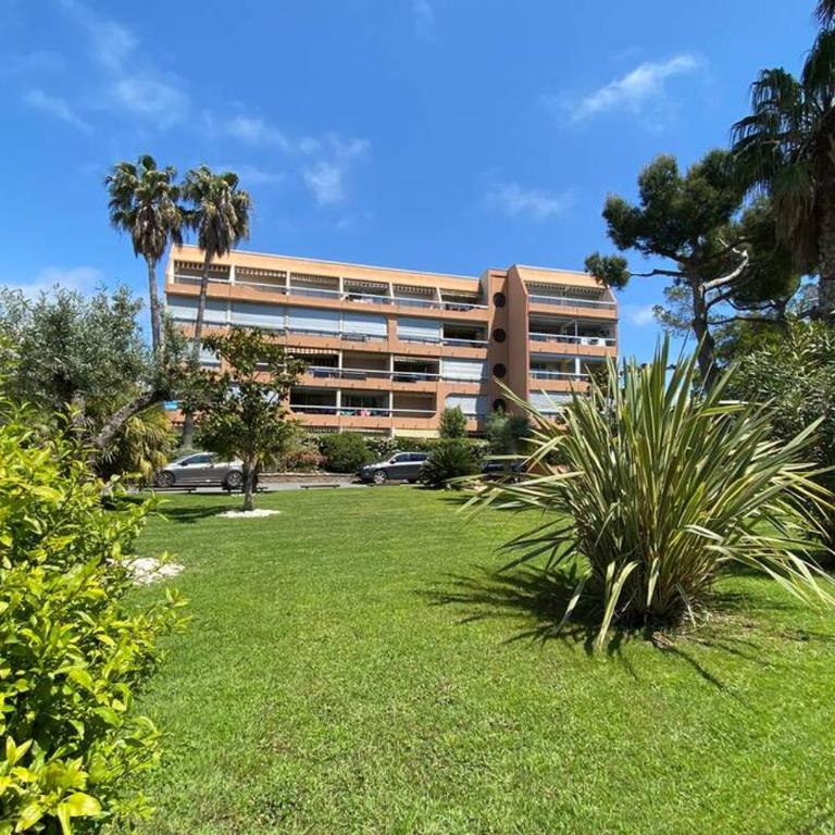 St-Raphaël - joli T1 au port de Santa-Lucia - climatisé - Apartment mit 1 Schlafzimmer - 9