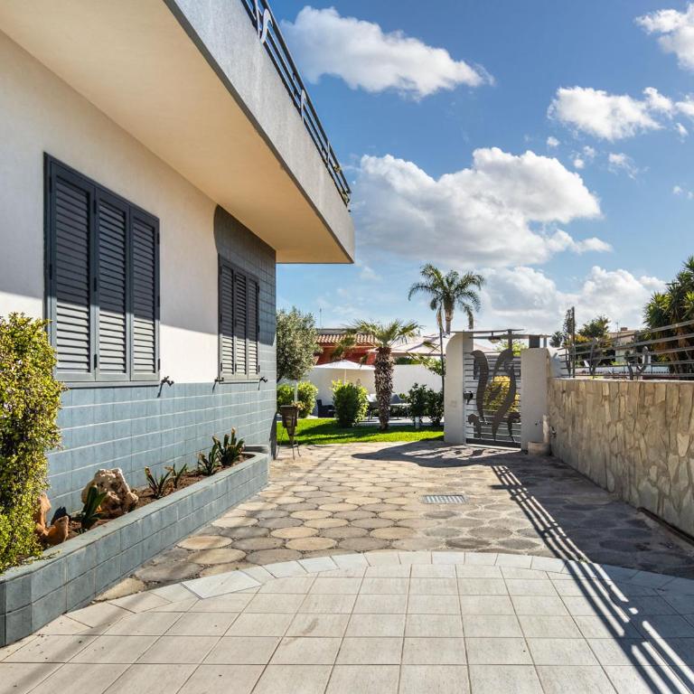 Villa Teocrito Piscina & Mare - Three Bedroom House - Ground Floor - 32
