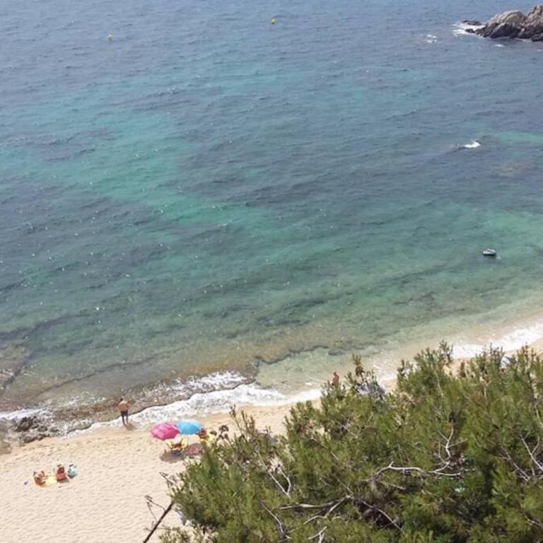 Apartamento al lado de la playa con parking y jardín - Apartamento de 2 dormitorios - 10