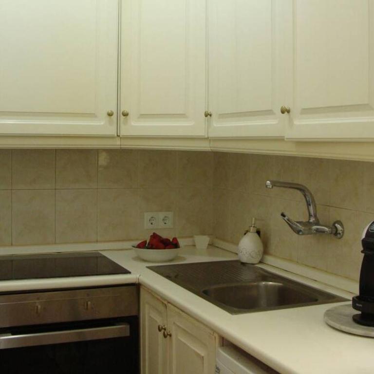 Apartamento al lado de la playa con parking y jardín - Apartamento de 2 dormitorios - 17