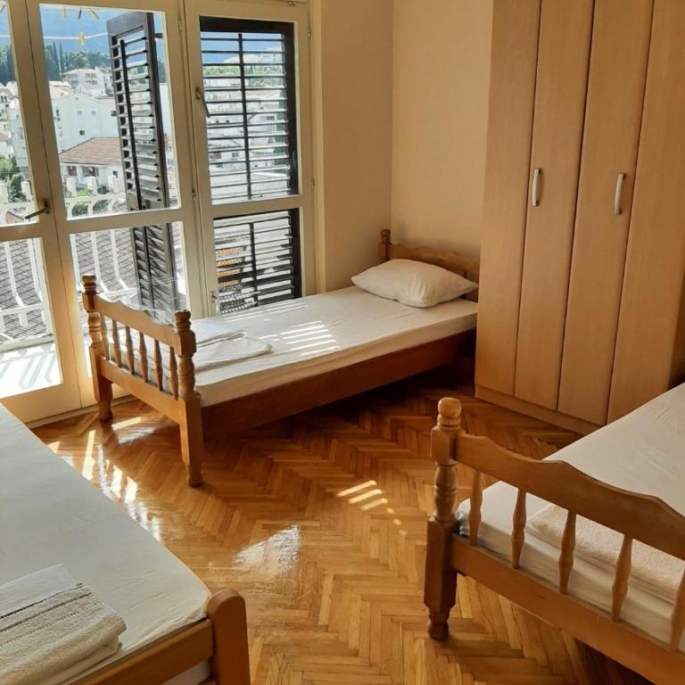 Apartment Danilo - Apartment with Balcony - 12