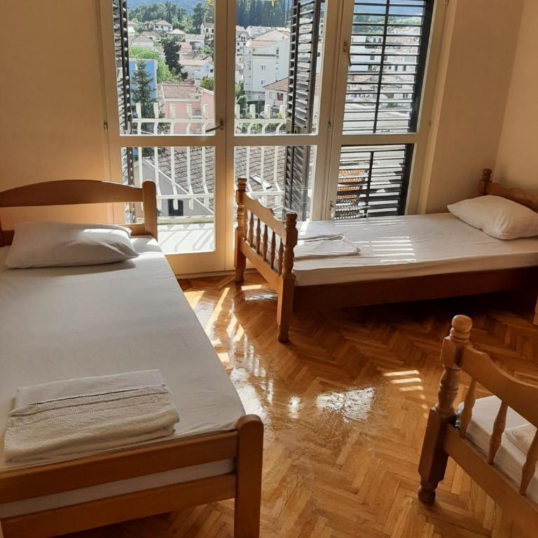 Apartment Danilo - Apartment with Balcony - 13