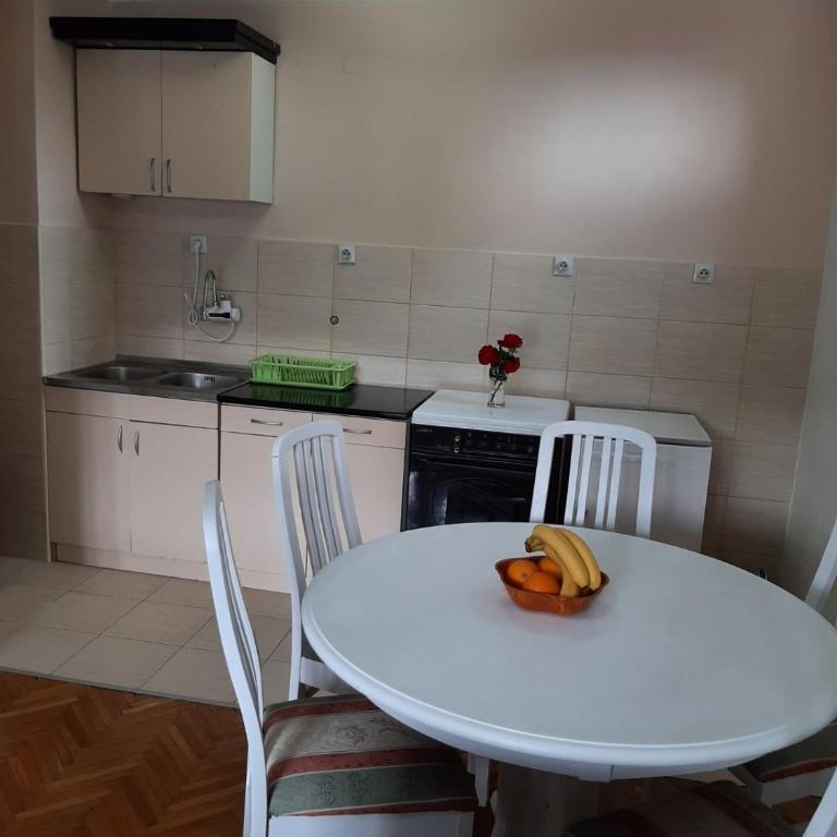 Apartment Danilo - Apartment with Balcony - 10