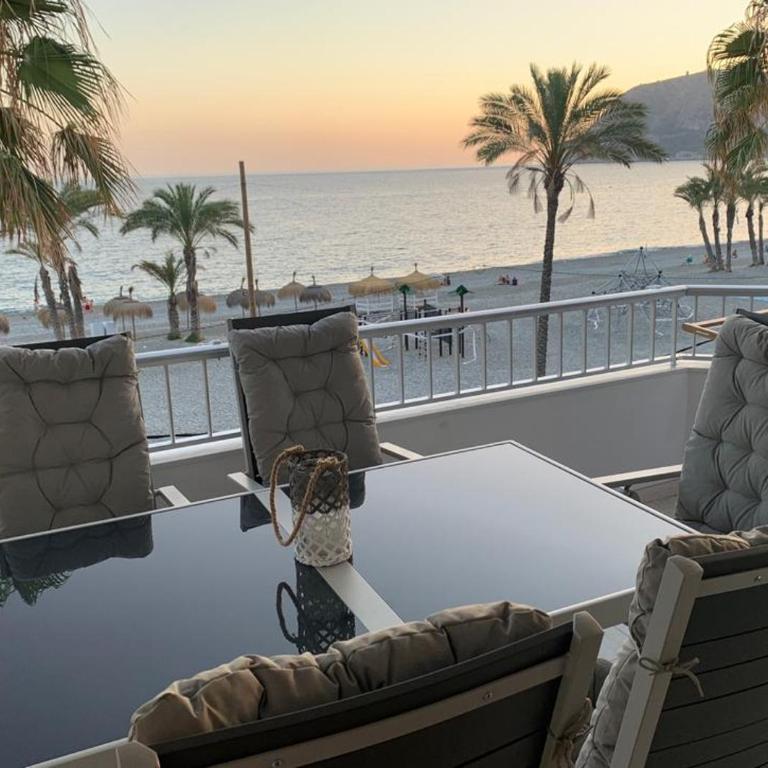 La Herradura junto al mar - Two-Bedroom Apartment - 1
