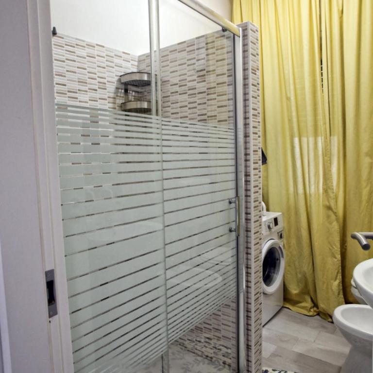 Maison Floria Locazione Turistica - Camera Singola con Bagno Privato Esterno - 3