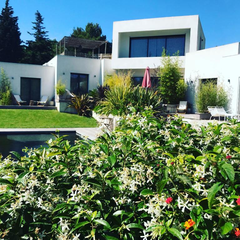 Villa le sud appartements - Appartement - Vue sur Piscine - 14