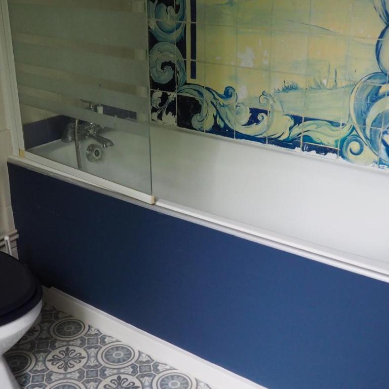 La Garenne de Morestel - Chambre Quadruple avec Baignoire - 1