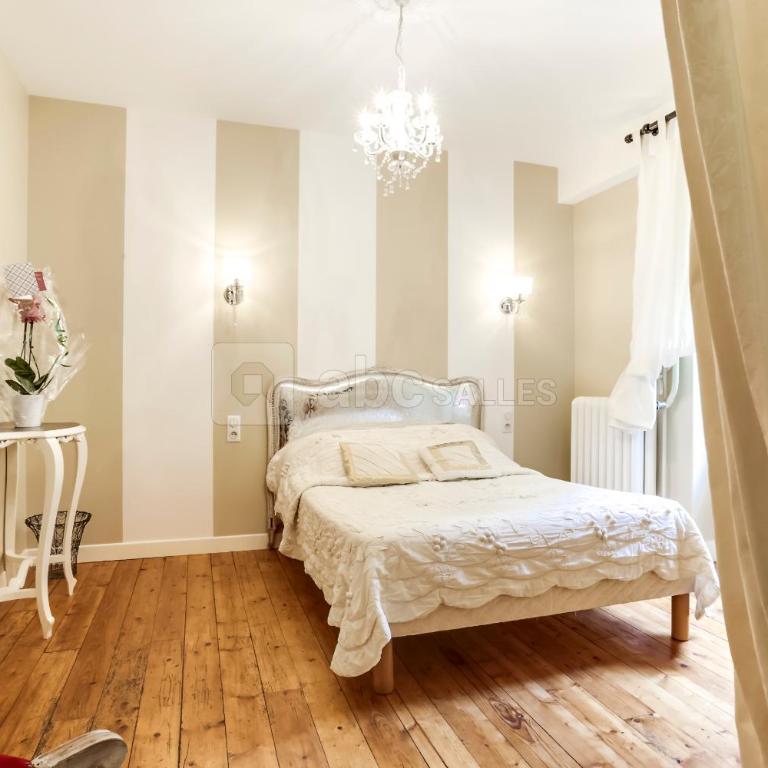 La Garenne de Morestel - Chambre Double avec Salle de Bains Privative - 1