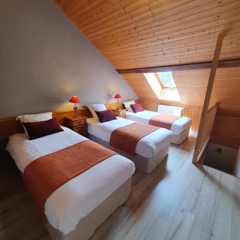 Auberge De La Croix Perrin - Chambre Familiale - 1