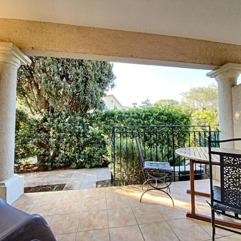 Appartement 2 pièces au cœur du Cap d'Antibes - Appartement 1 Chambre - 2