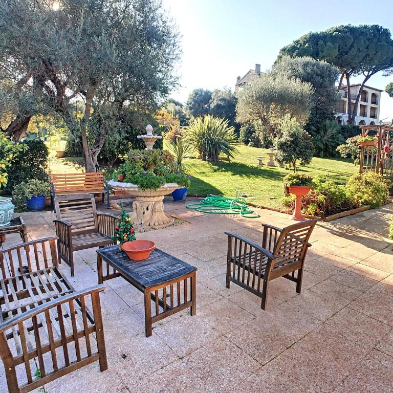 Appartement 2 pièces au cœur du Cap d'Antibes - Appartement 1 Chambre - 12