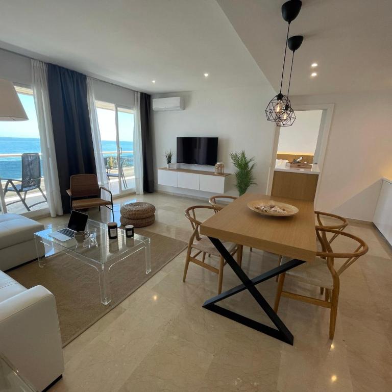Mediterraneo Sitges - Apartamento Deluxe - 1