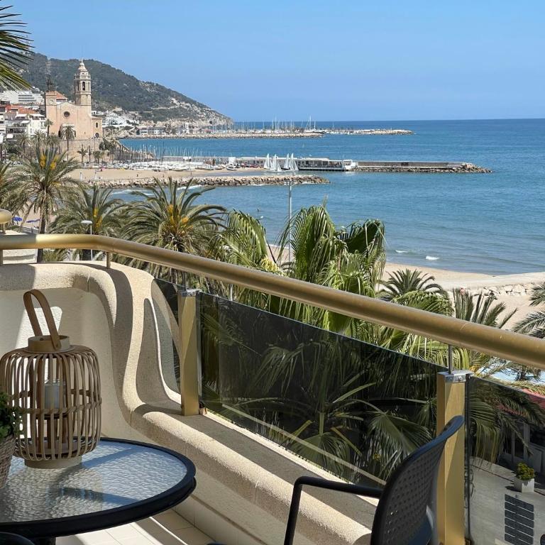 Mediterraneo Sitges - Apartamento Deluxe - 2