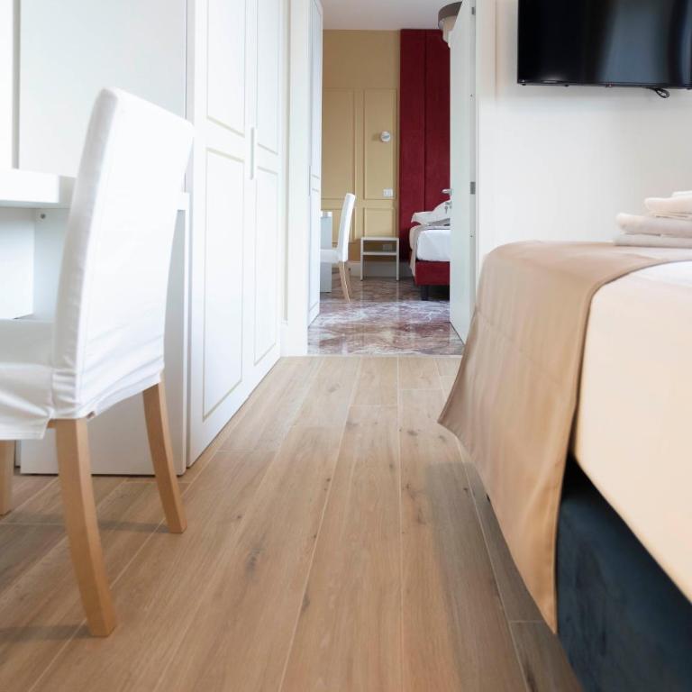 Flat 285 La Suite - Deluxe Double Room - 51