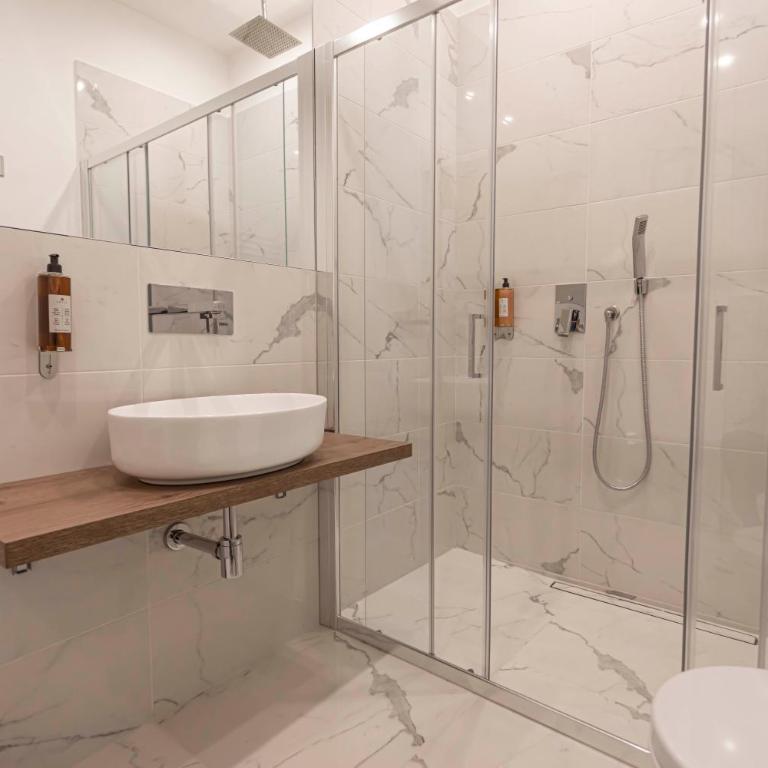 Flat 285 La Suite - Superior Triple Room - 11
