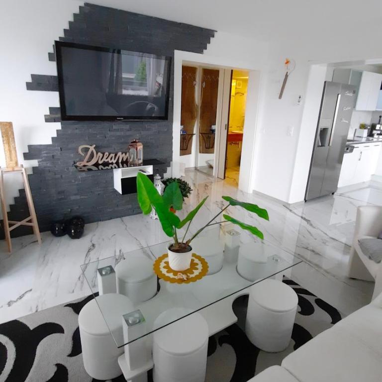 Fabulous Lakeside Family Apartment | 4 Rooms - Apartment mit Seeblick - 12