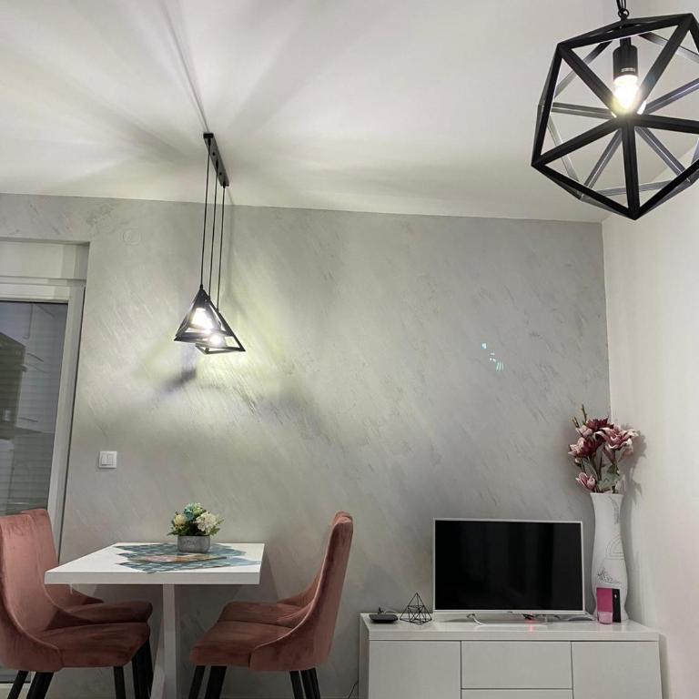 VIP APARTMAN 2020 - One-Bedroom Apartment - 20