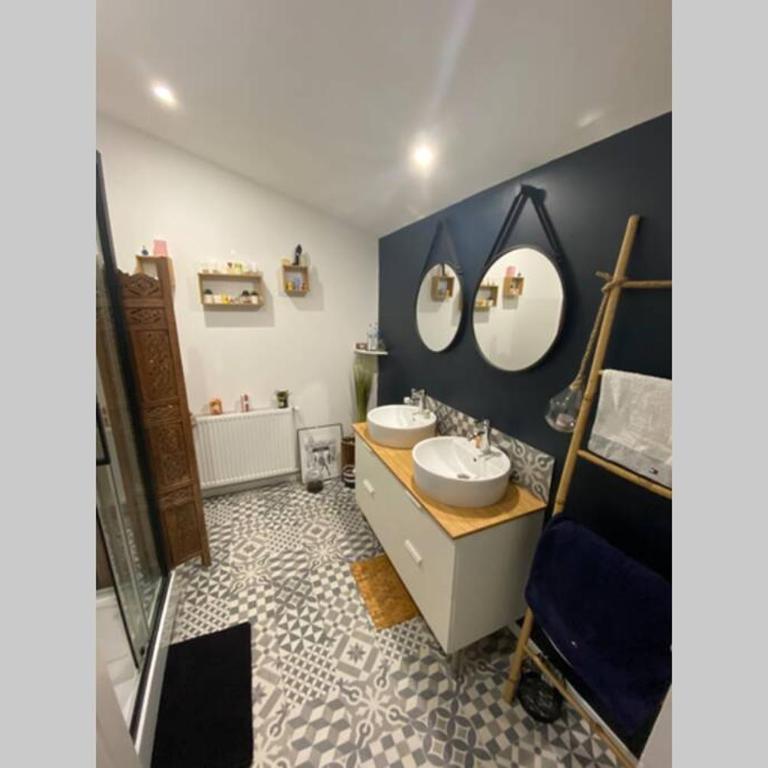 Loft 10 personnes centre de Blois avec jacuzzi - Villa - 13