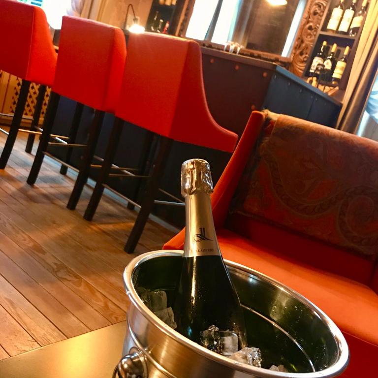 Demeure Saint Louis Historic manor, air-conditioned, free private parking, City 700m, WIFI, view - Chambre Double Saint Louis - Vue sur Ville Médiévale - 30