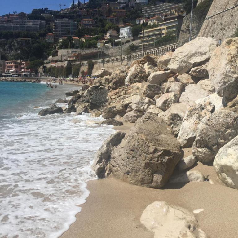 CHARMING APARTMENT NEAR THE BEACH - Appartement 2 Chambres - 24