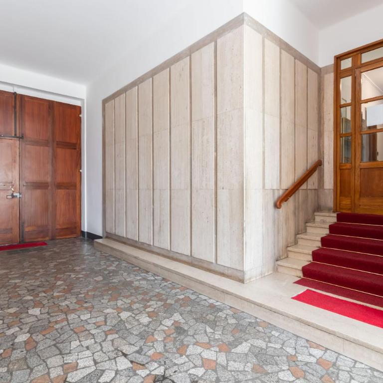 Cialdini Apartment Close to the City Center by Wonderful Italy - Apartment - 11