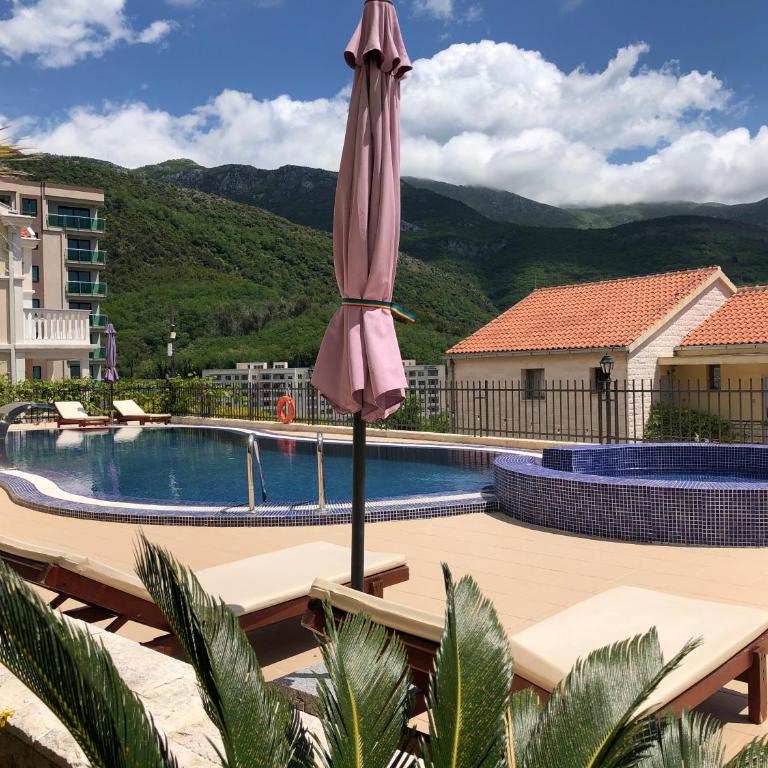 Sea view Two bedroom Family Apartment with pool - Sunset Ivanovići - Apartment with Sea View - 11