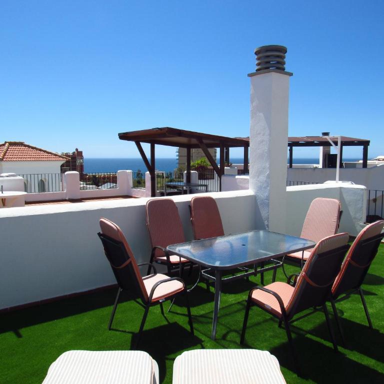 Lomas de Mena - Apartamento - 1
