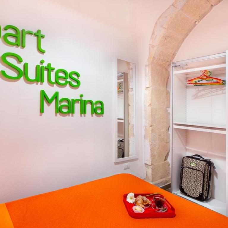 Apart Suites Marina - Camera Matrimoniale con Letto Supplementare - 11