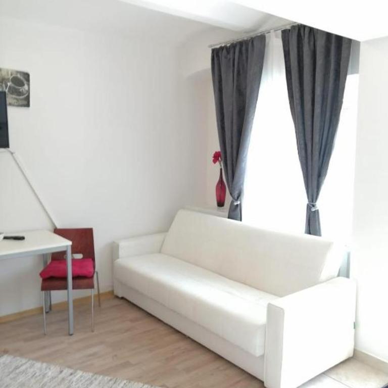 Apartmenthaus beim LKH Graz I Free Parking I Self Check-in - Basic Dreibettzimmer - 1