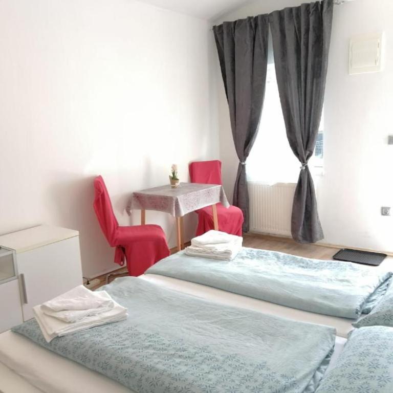 Apartmenthaus beim LKH Graz I Free Parking I Self Check-in - Budget Dreibettzimmer - 6