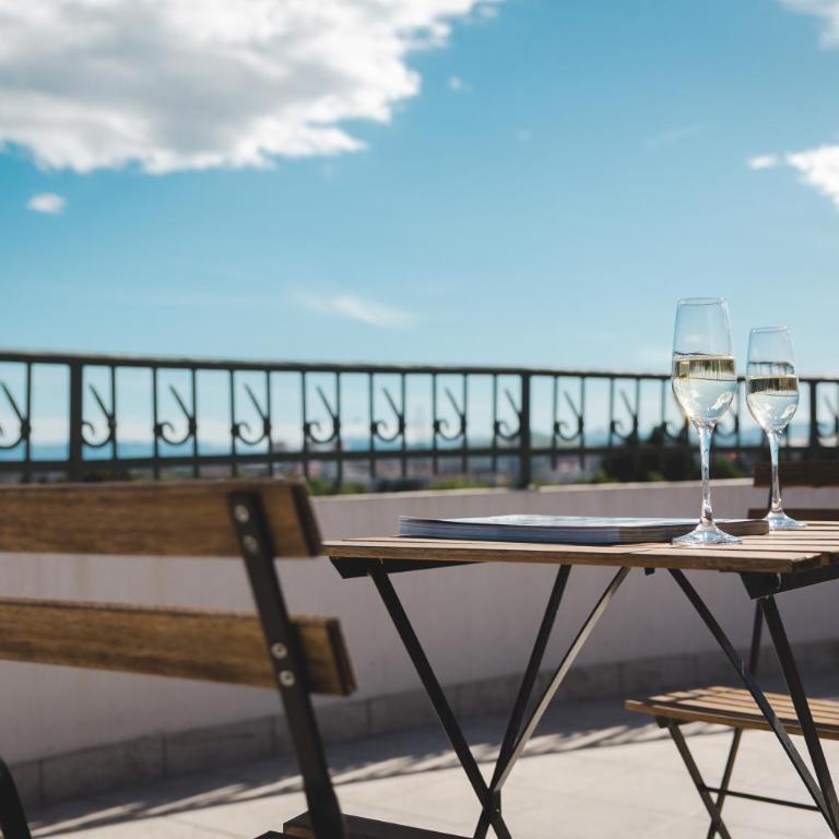 Hotel Keto - Trokrevetna Soba - 5