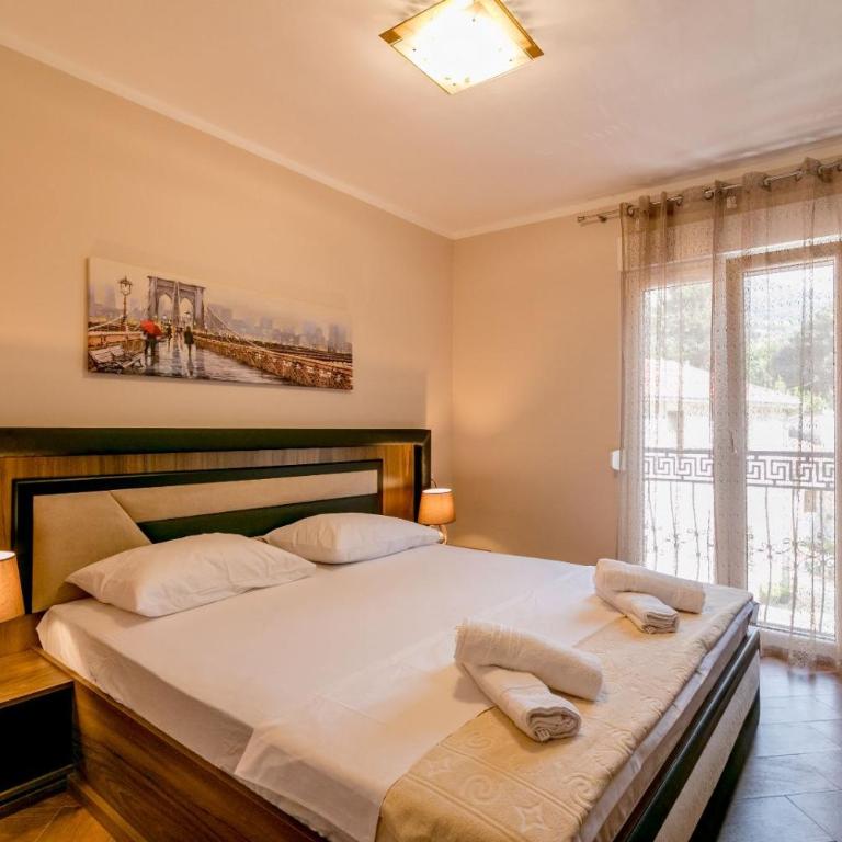 Apartmani Matej - Two-Bedroom Apartment - 11