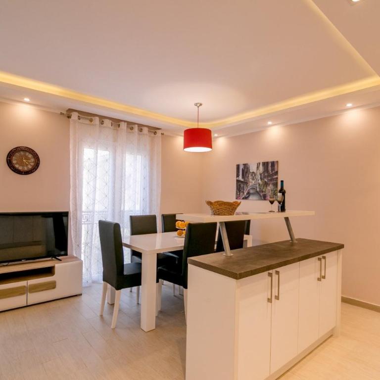 Apartmani Matej - Two-Bedroom Apartment - 7
