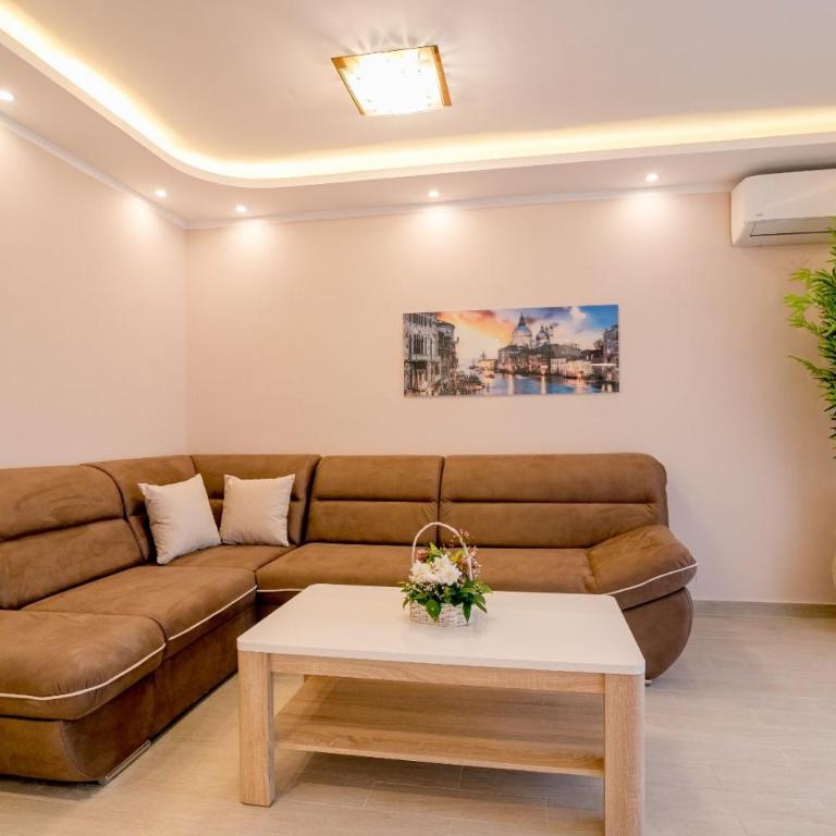 Apartmani Matej - Two-Bedroom Apartment - 6