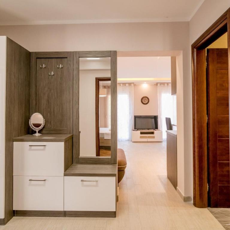 Apartmani Matej - Two-Bedroom Apartment - 13