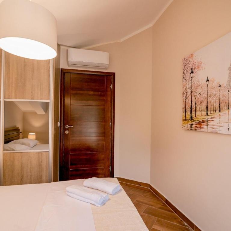 Apartmani Matej - Apartment with Mountain View - 21
