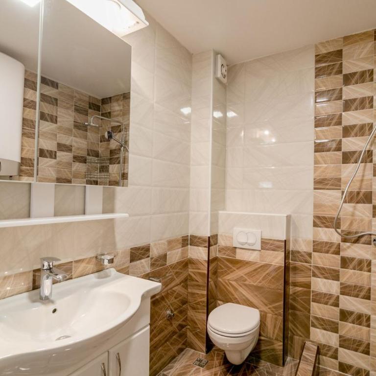 Apartmani Matej - Apartment with Mountain View - 25