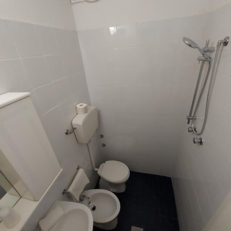Hotel Senza Pensieri Riccione - Double Room with Private External Bathroom - 4