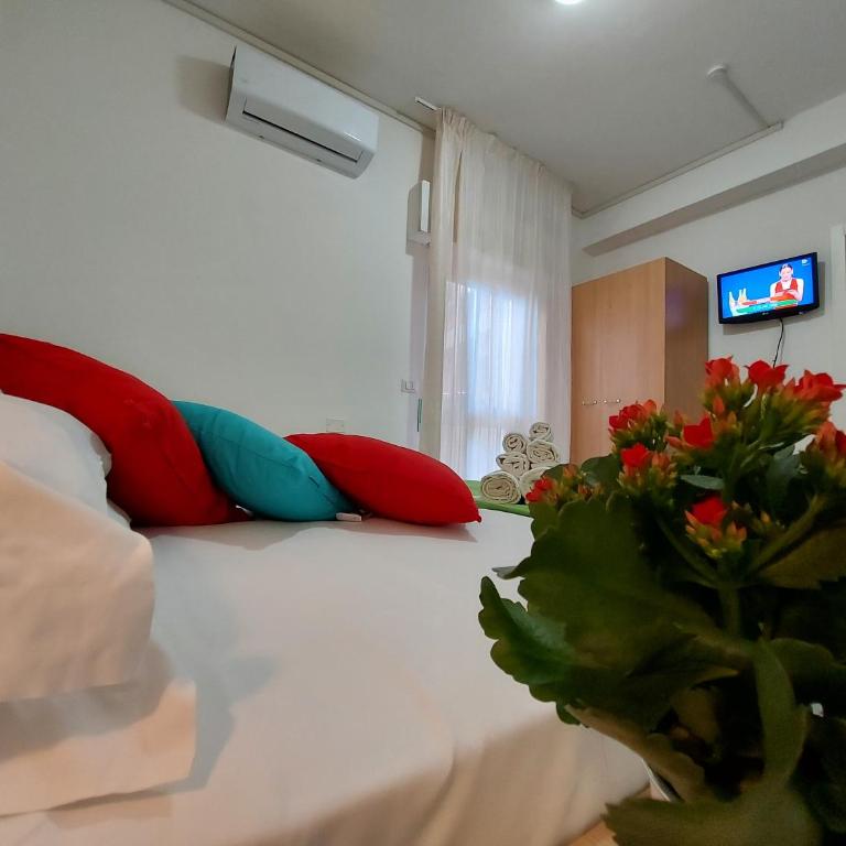 Hotel Senza Pensieri Riccione - Triple Room - 15