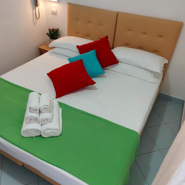 Hotel Senza Pensieri Riccione - Double Room with Private External Bathroom - 2