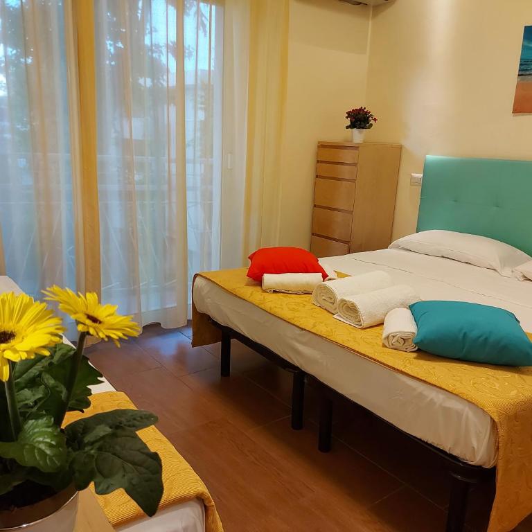 Hotel Senza Pensieri Riccione - Triple Room - 5