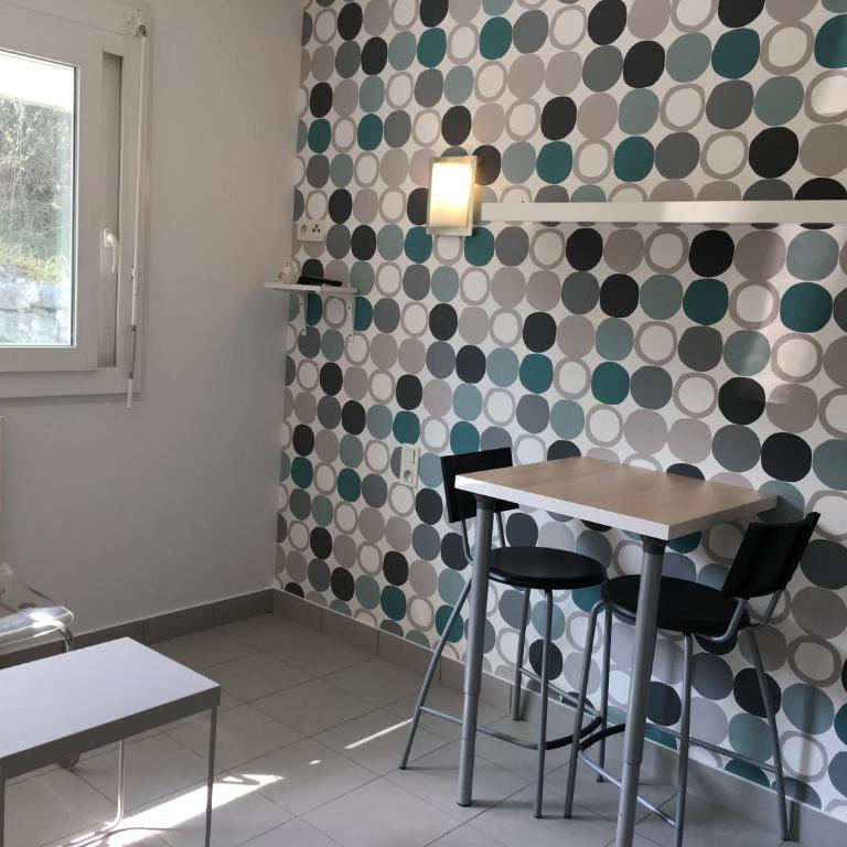 STUDIO SUR LE PORT - Appartement 1 Chambre - 1