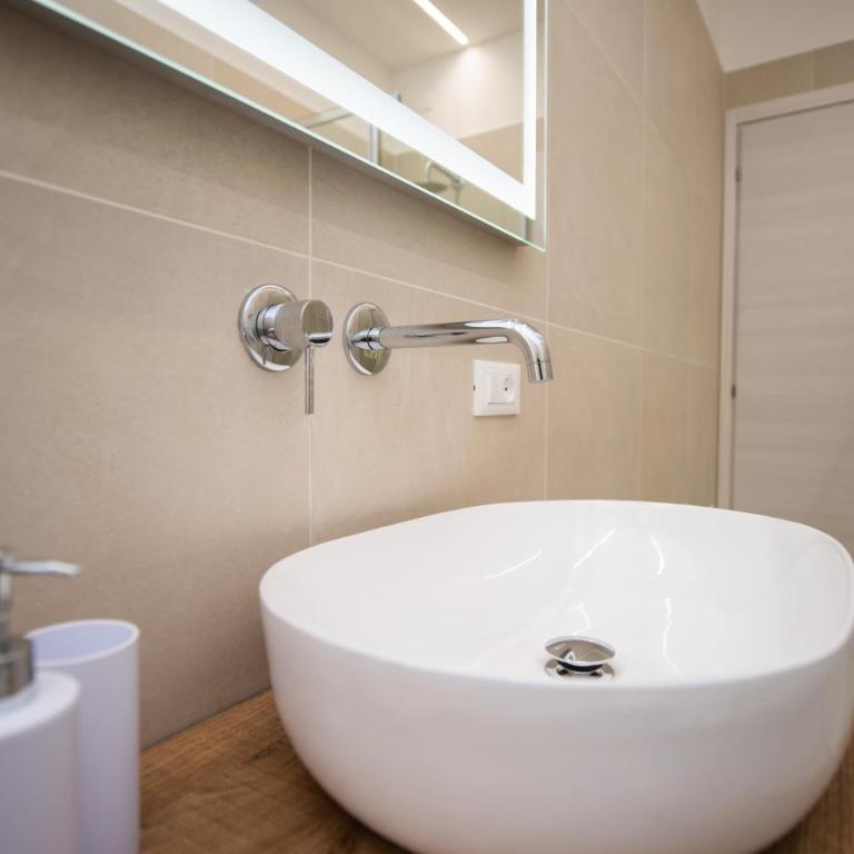 Casa Emmeti - Appartamento con 1 Camera da Letto - 19