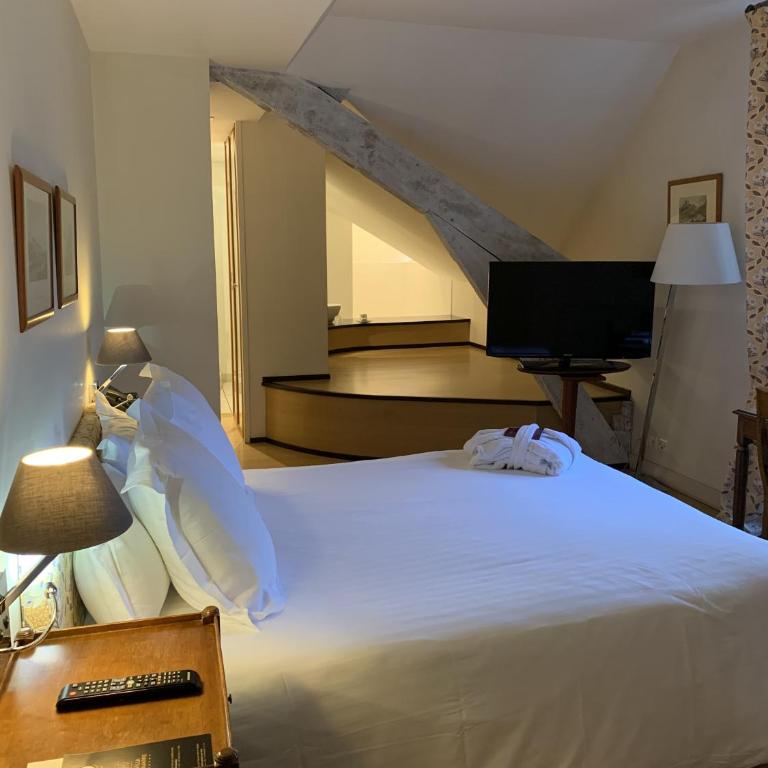 Hôtel Villa Navarre - Chambre Double Supérieure avec Accès au Spa - 3