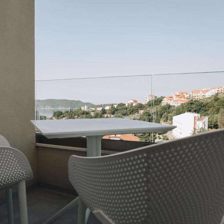 Status-M Apartments 205 - Two-Bedroom Apartment - 9